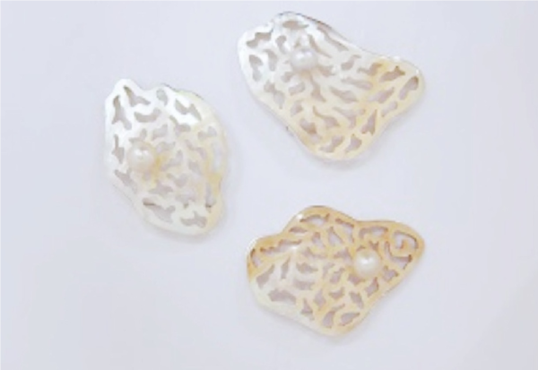 Bros Kulit Kerang Motif